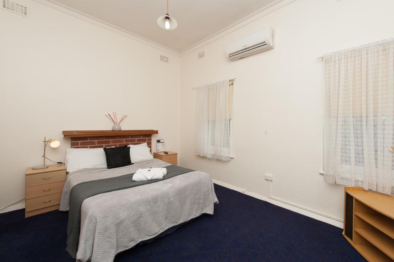 Riverina Hotel Holbrook Luaran gambar