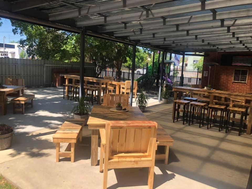 Riverina Hotel Holbrook Luaran gambar